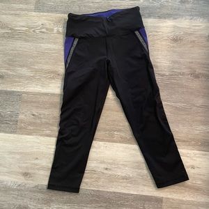 Victoria’s Secret athletic capris